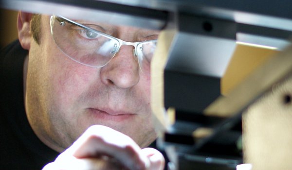 hydram pressbrake operator hydram pressbrake operator