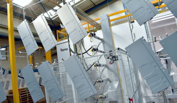 Gema reciprocating autoguns outside painting booth at Hydram